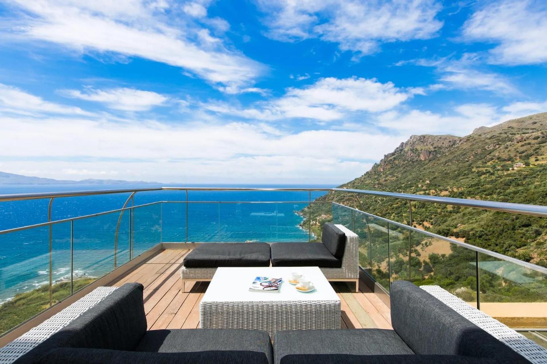 Beachfront Ravdoucha Epavlis Eleni Villa - Pool, Hot Tub, Gym, Sauna, Private Parking, Wifi Chania  Zewnętrze zdjęcie