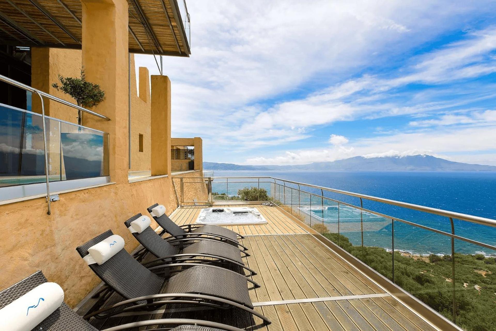 Beachfront Ravdoucha Epavlis Eleni Villa - Pool, Hot Tub, Gym, Sauna, Private Parking, Wifi Chania  Zewnętrze zdjęcie